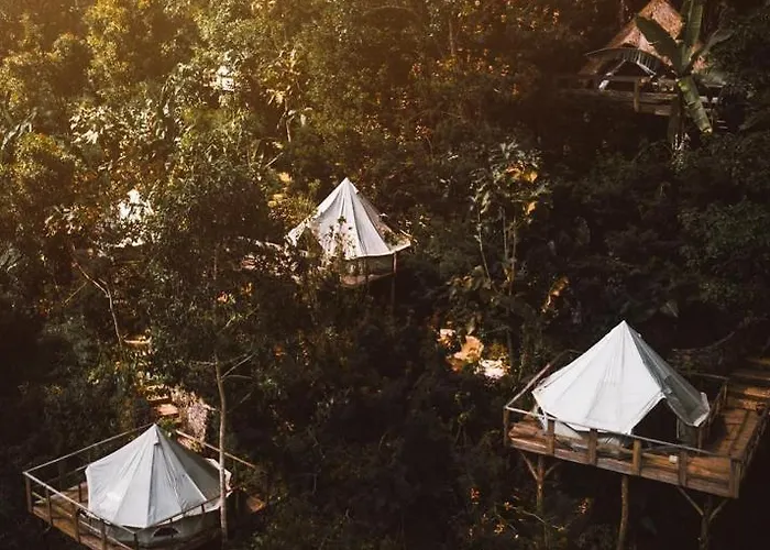 Campismo de Luxo Desa Eko