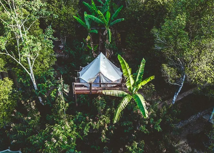 Desa Eko Campismo de Luxo Munduk
